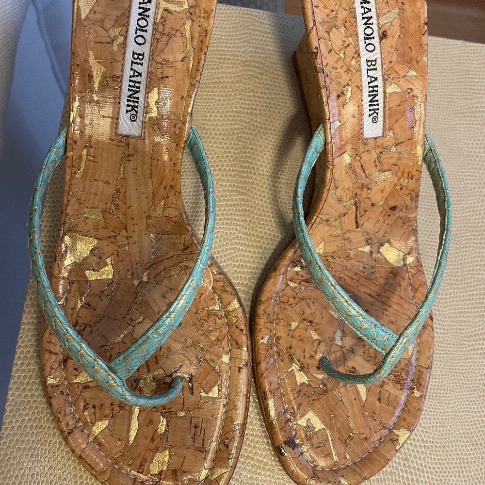Manolo Blahnik size 37.5 never worn before sandal